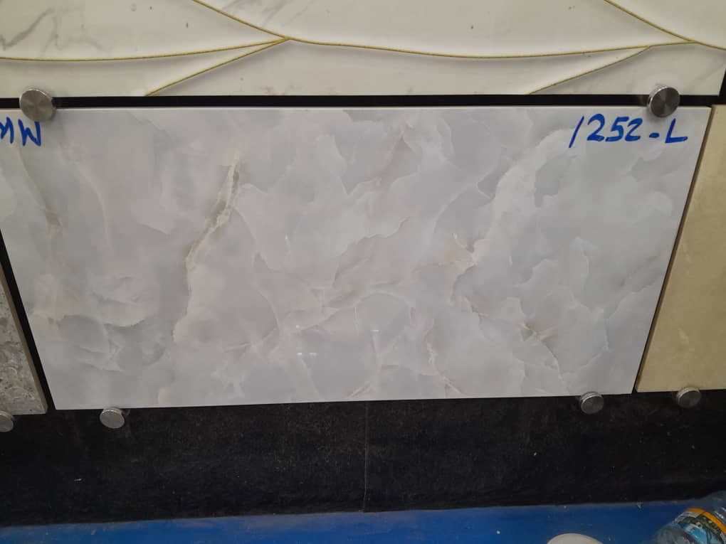 Nyota Ziwa 30x60